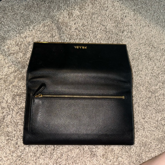 Prada Black Continental Wallet Saffiano Leather Black & Gold - Picture 3 of 8